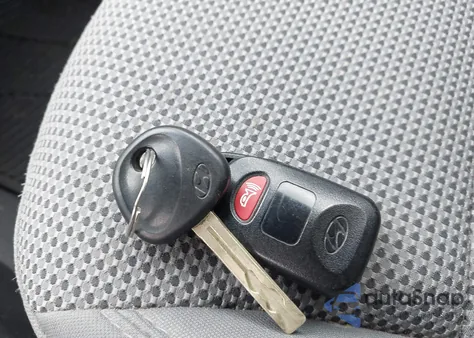 2013 Hyundai Sonata Gls z USA, uszkodzony, nr VIN 5NPEB4AC6DH677045